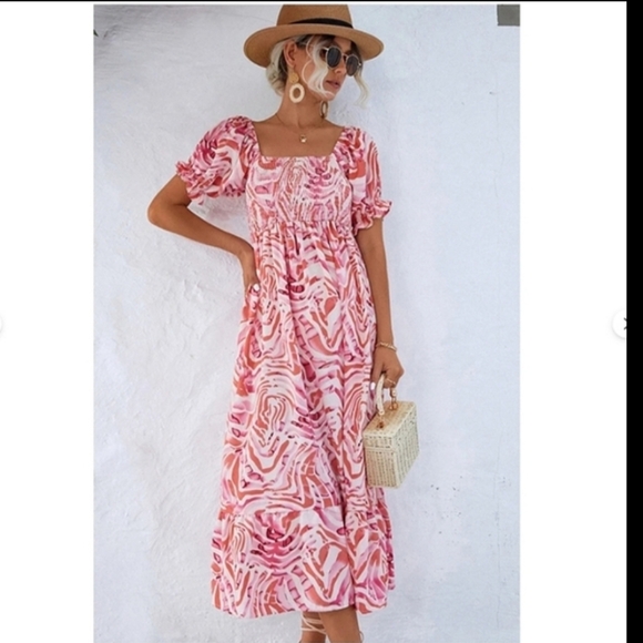 Beachsissi Dresses & Skirts - BeachSissi Smocked On or Off The Shoulder Midi Dress in Pink Swirl Sz S NWT
